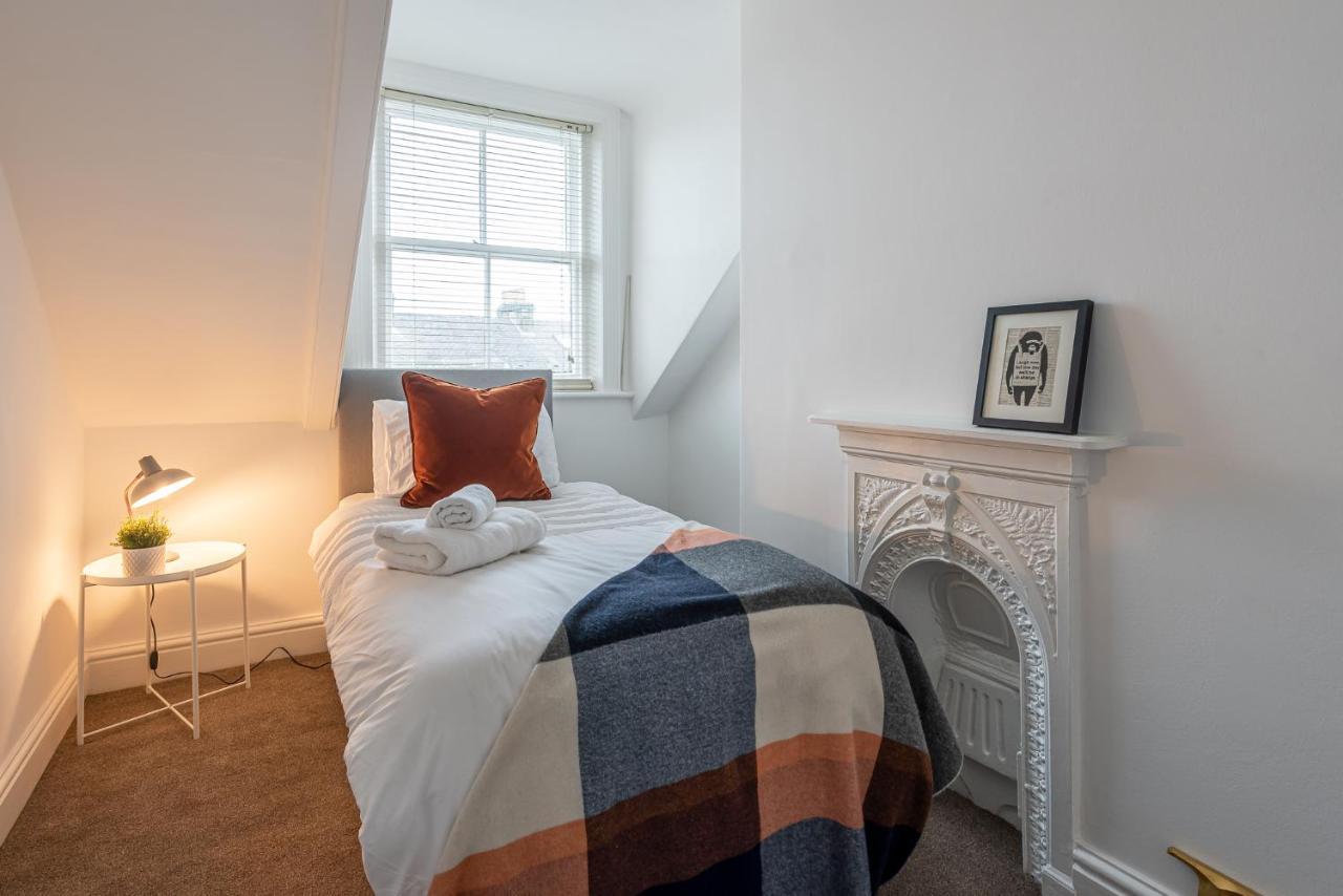 Perfectly Located 4 Storey Townhouse With 2 Parking Spaces In Holiday home